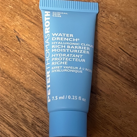 First Aid Beauty/ Dennis Gross/ Peter Thomas Roth - Picture 2 of 7